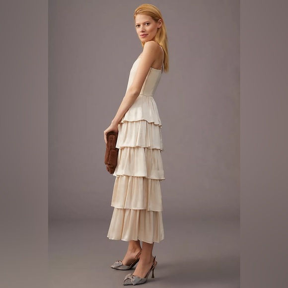 ENDLESS ROSE by ANTHROPOLOGIE Tiered Sweetheart Dress in Crème - Picture 3 of 11